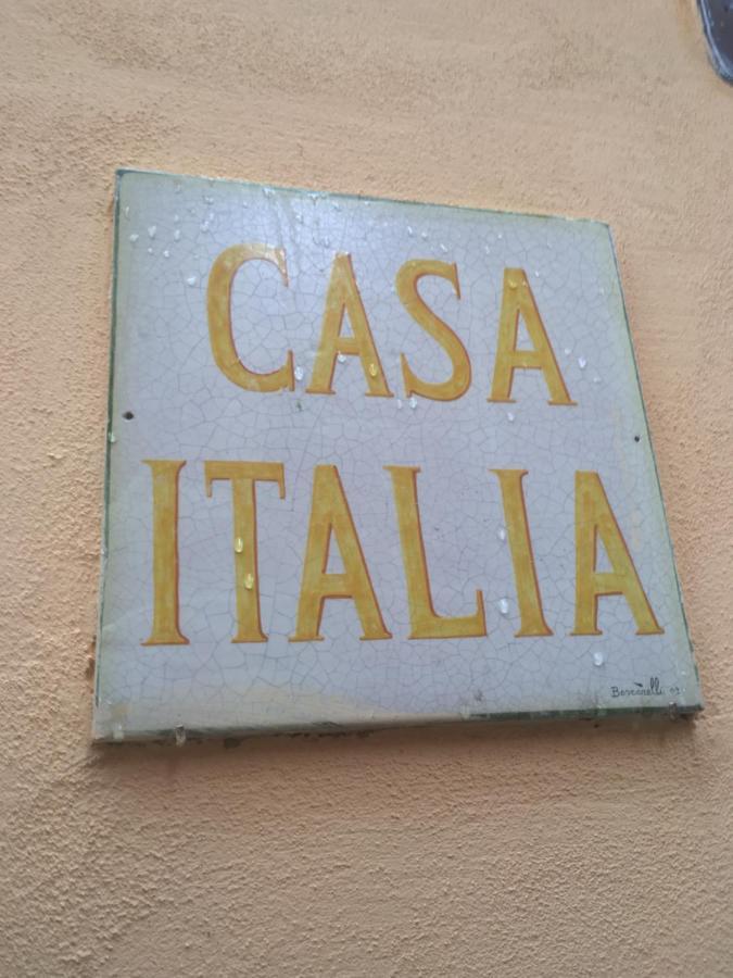 ホテル Casa Italia スポトルノ エクステリア 写真